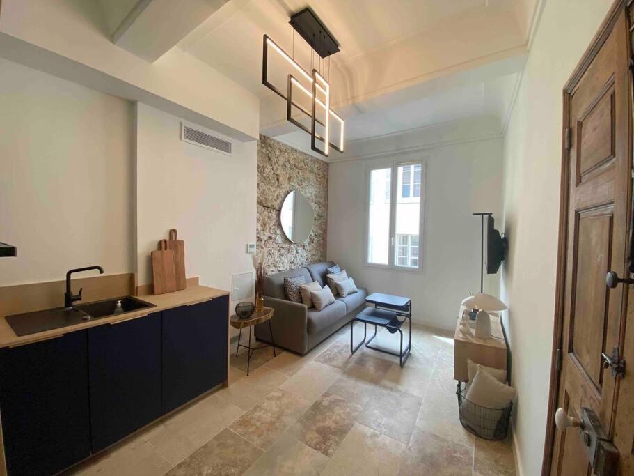 Au Coeur Du Viel Antibes - Cosy Appartement Eksteriør bilde