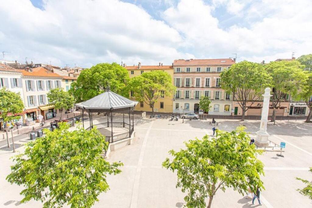 Au Coeur Du Viel Antibes - Cosy Appartement Eksteriør bilde