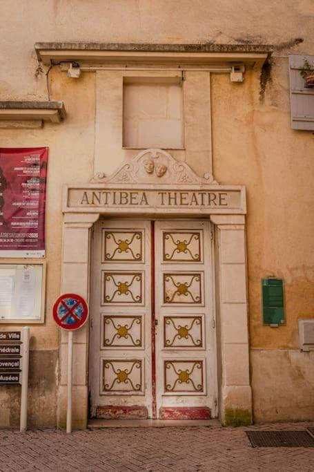 Au Coeur Du Viel Antibes - Cosy Appartement Eksteriør bilde