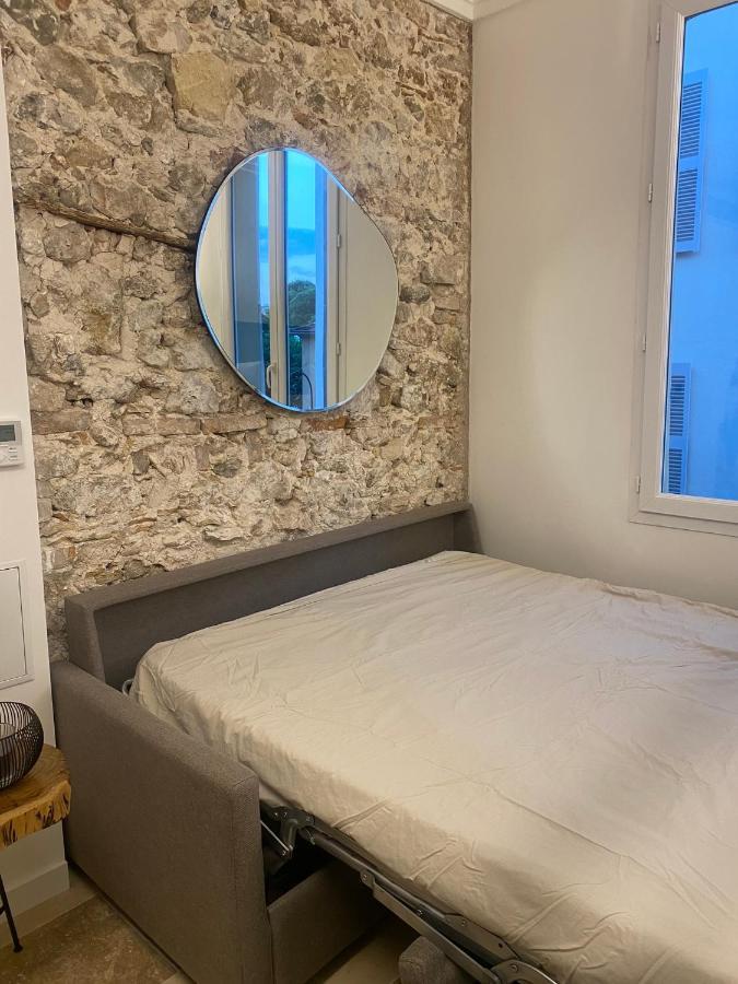 Au Coeur Du Viel Antibes - Cosy Appartement Eksteriør bilde